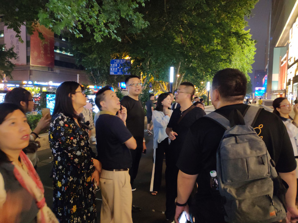 濟(jì)南金昌公司設(shè)計團(tuán)隊(duì)的自我提升 ——參加江海陽老師的《城市照明規(guī)劃與設(shè)計》高研班(圖3)