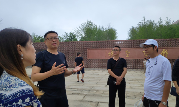 濟(jì)南金昌公司設(shè)計團(tuán)隊(duì)的自我提升 ——參加江海陽老師的《城市照明規(guī)劃與設(shè)計》高研班(圖4)